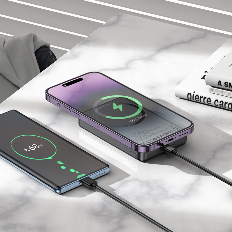 Внешний аккумулятор Hoco Q34 беспроводная зарядка, 10000mAh (PD20W,magsafe) черный