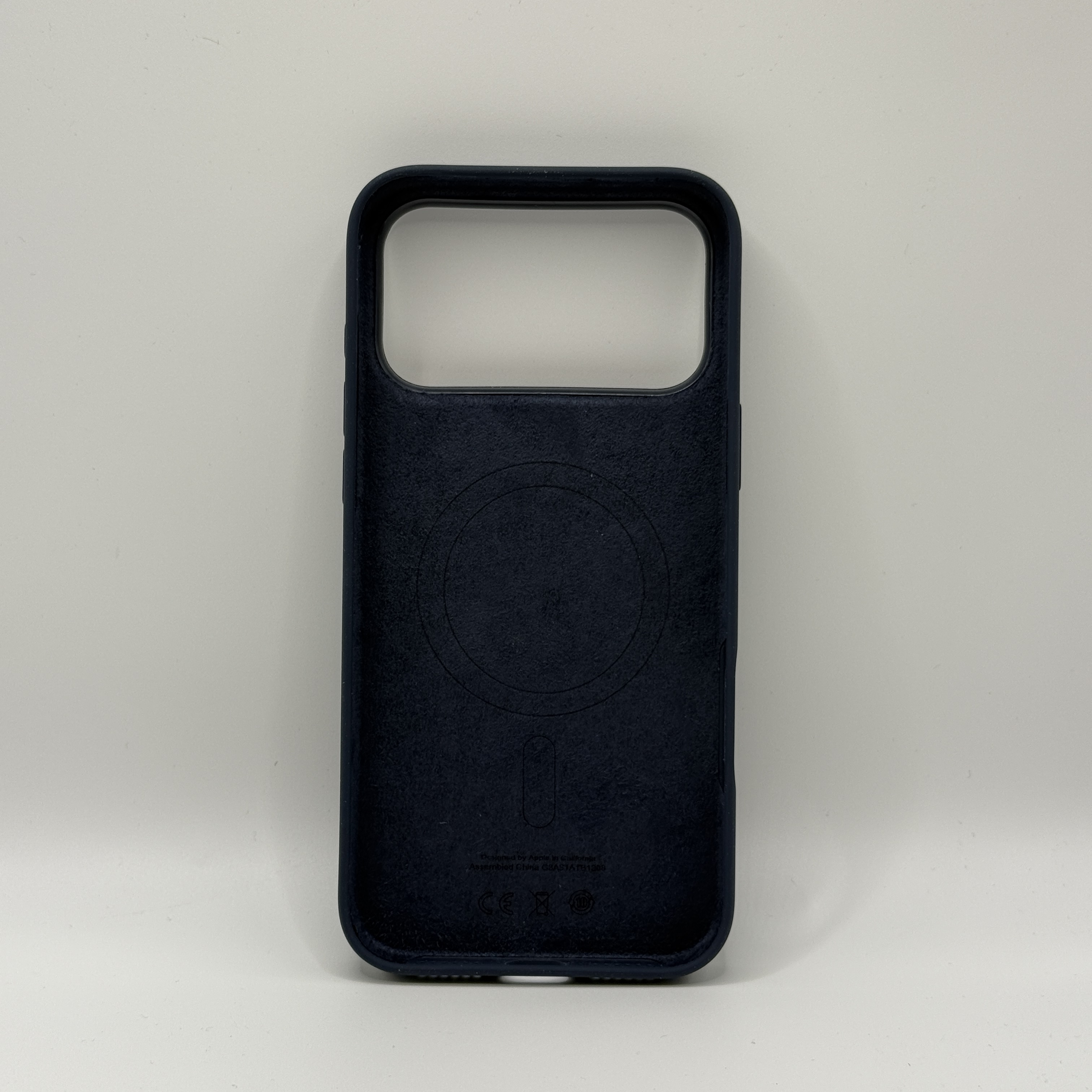 Чехол для iPhone 17 Pro Max Silicone Case, Magsafe, темно-синий