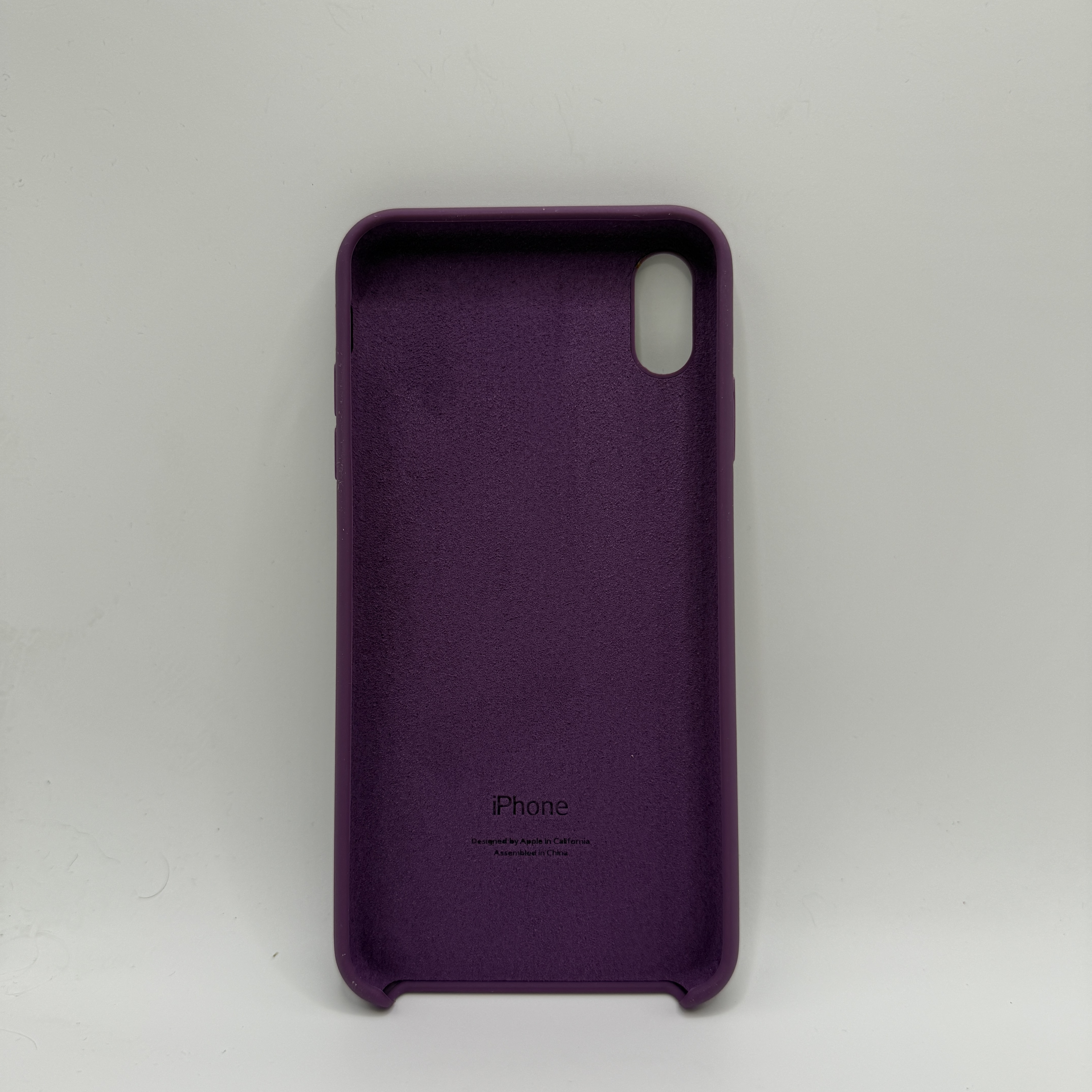 Чехол Silicone Case для iPhone XS MAX Темно-пурпурный